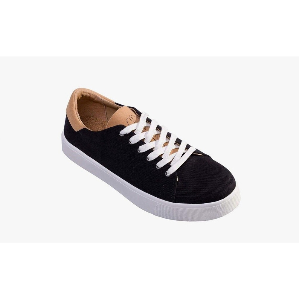 Revitaling Black Sneakers Shoes Womens Size 6M In New Condition Women's